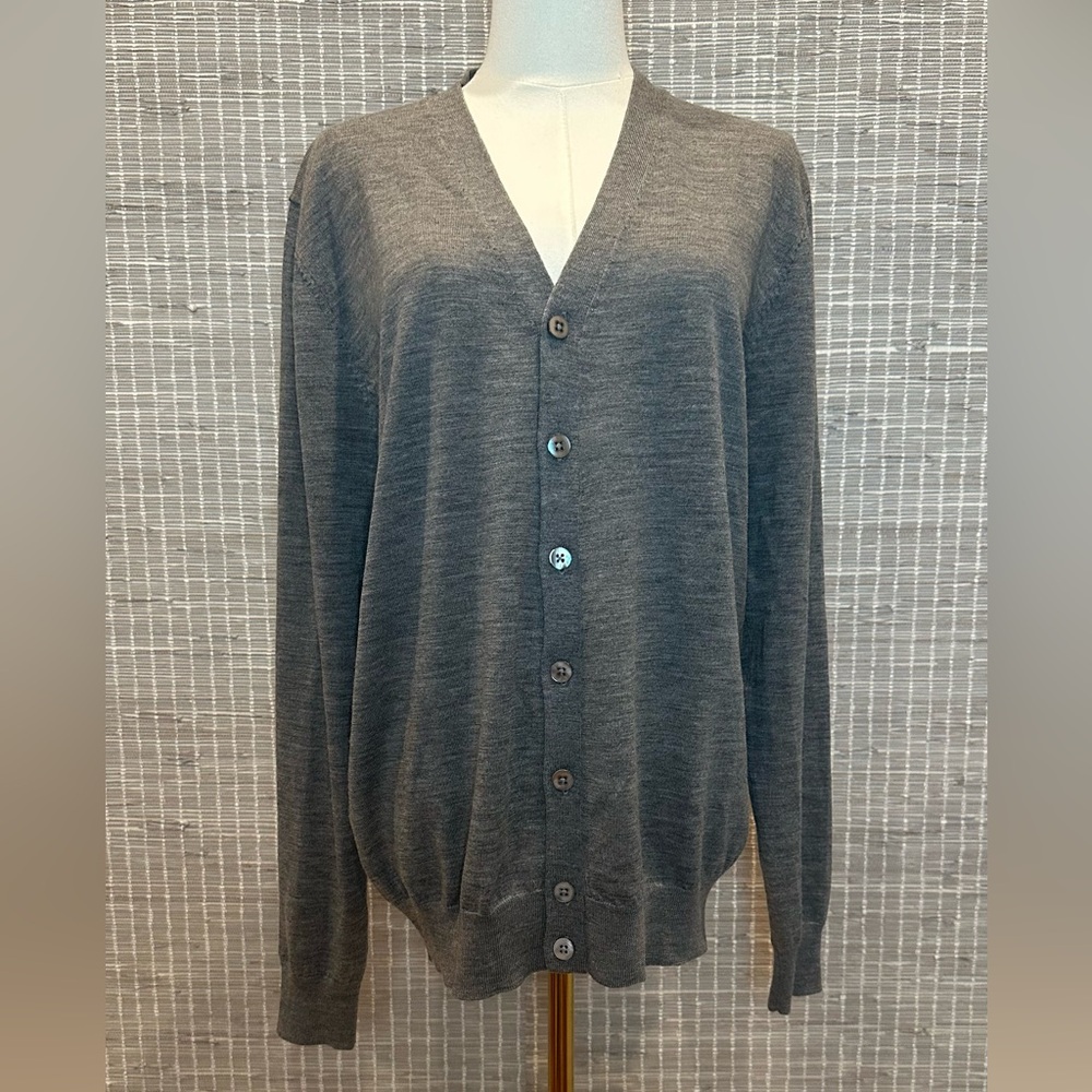 🖤 Suitsupply Merino Wool Cardigan Sweater 🖤